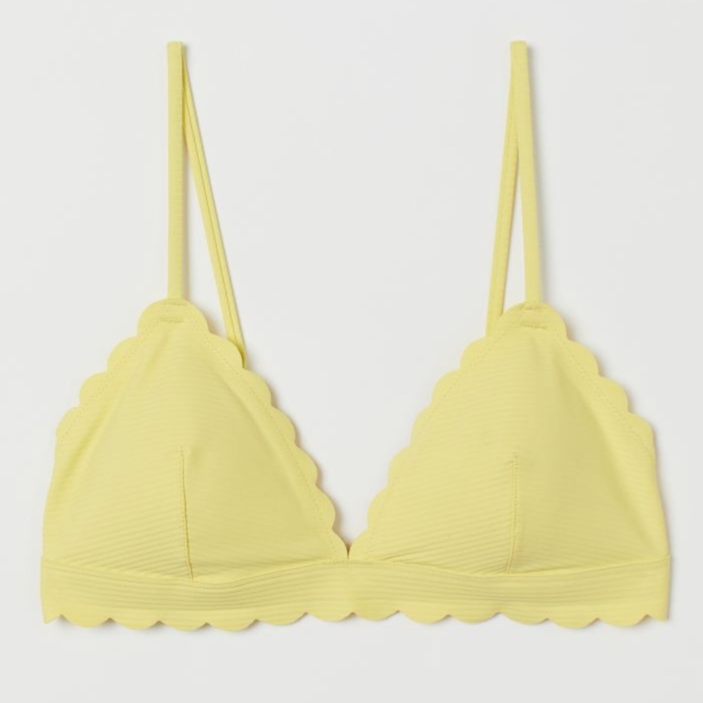 H&M Scallop Bikini Top